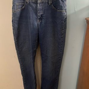 Straight leg blue jeans